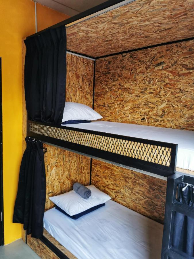 The Cocoon Capsule Hotel Камерон-Хайлендс Экстерьер фото
