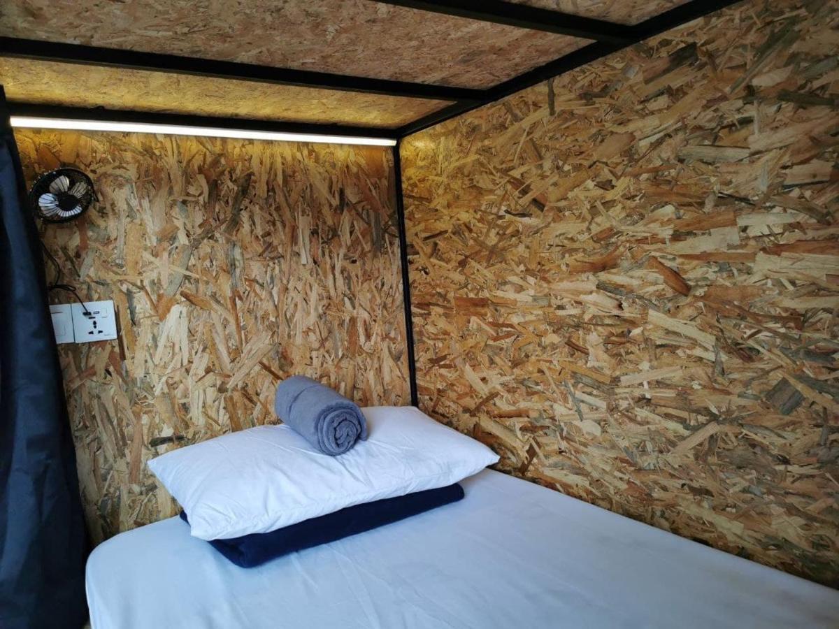 The Cocoon Capsule Hotel Камерон-Хайлендс Экстерьер фото